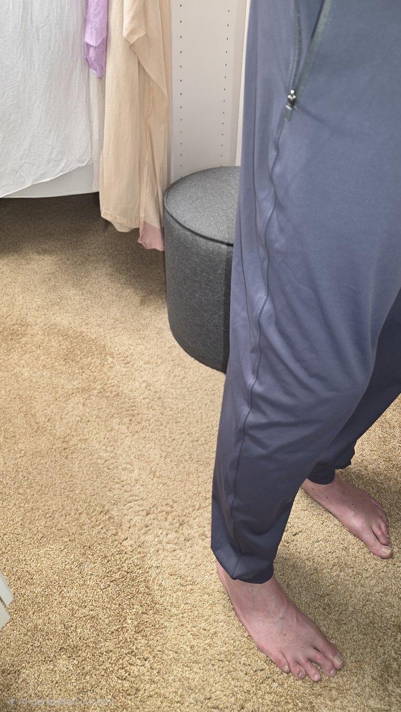Sevego XL/33 — the cuff lands at the ankle - The Tall Take Sevego tall joggers in XL with a 33 inch inseam, worn and photographed from the side, the elastic cuff finishing at the ankle bone with no fabric stacking above the foot.